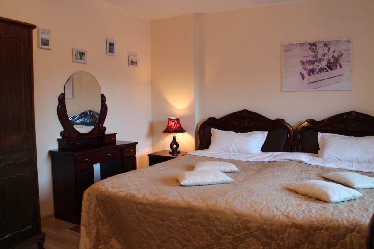 Close To Business Center Leilighet *